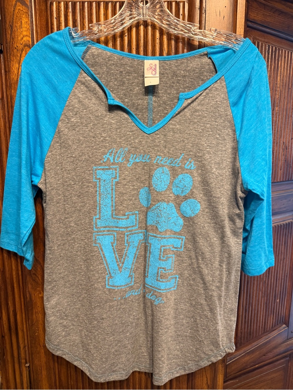 Gray & Turquoise 'LOVE' Paw Raglan Tee